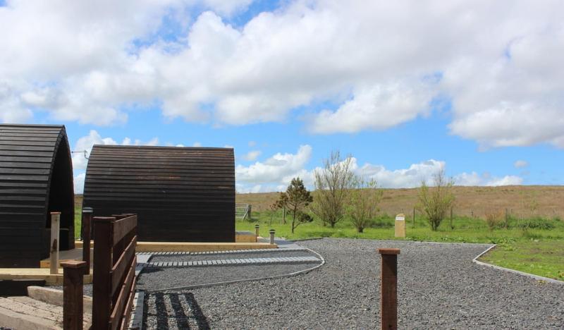 Hillside Camping Pods And Shepherd'S Hut Wick  Exterior foto
